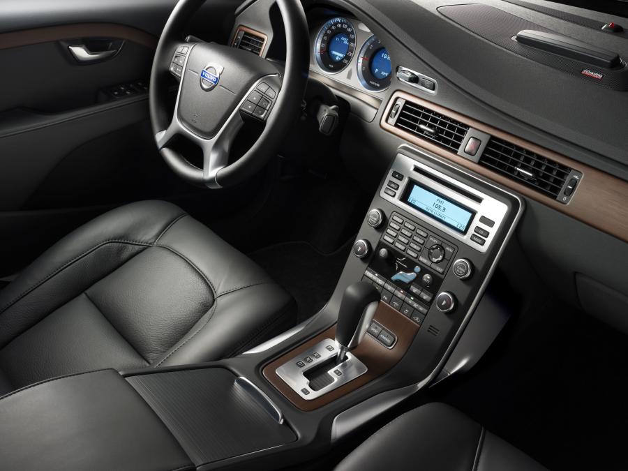  Volvo S80 2009 года  (фото 17 из 76)